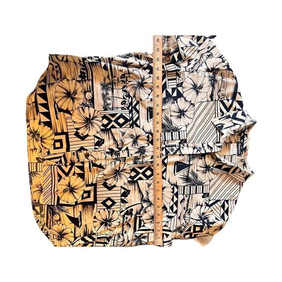 Gepheto short sleeve button down Mexican inspired top - Picture 11 of 12